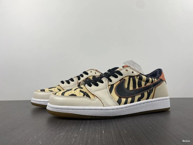 Bmlin Shoes OG Year the Tiger Jordan Low 1 of Air DH6932-100 0811